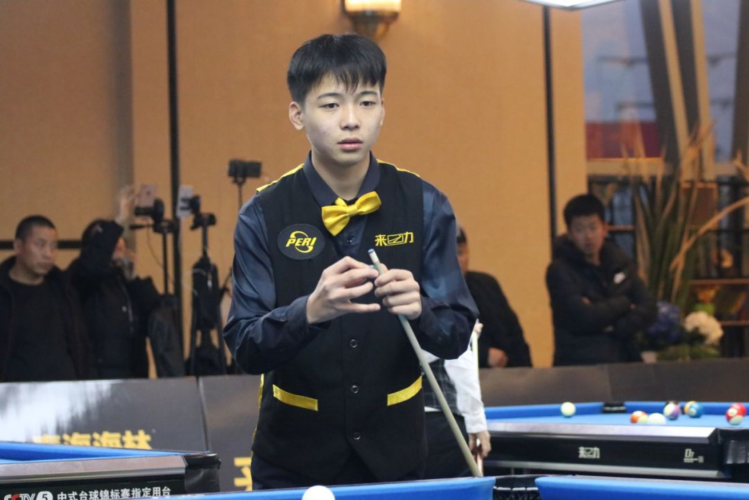 意甲第30輪卡利亞裏0-1AC米蘭 吉魯助攻本納塞爾破門.