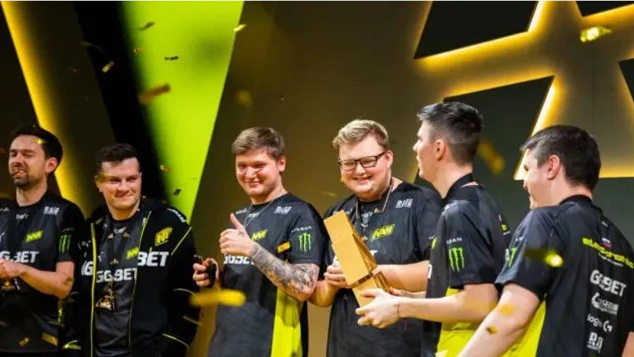 出一定的短 出一定的短